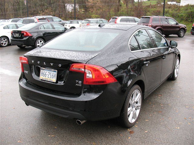 Volvo S60 2012 photo 3