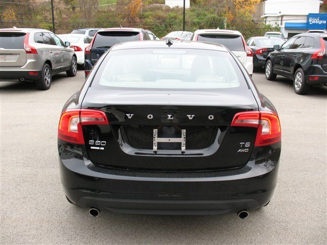 Volvo S60 2012 photo 2