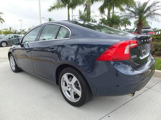 Volvo S60 2012 photo 5