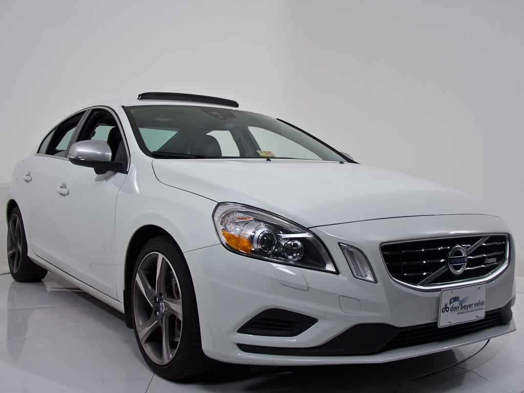 Volvo S60 2012 photo 2