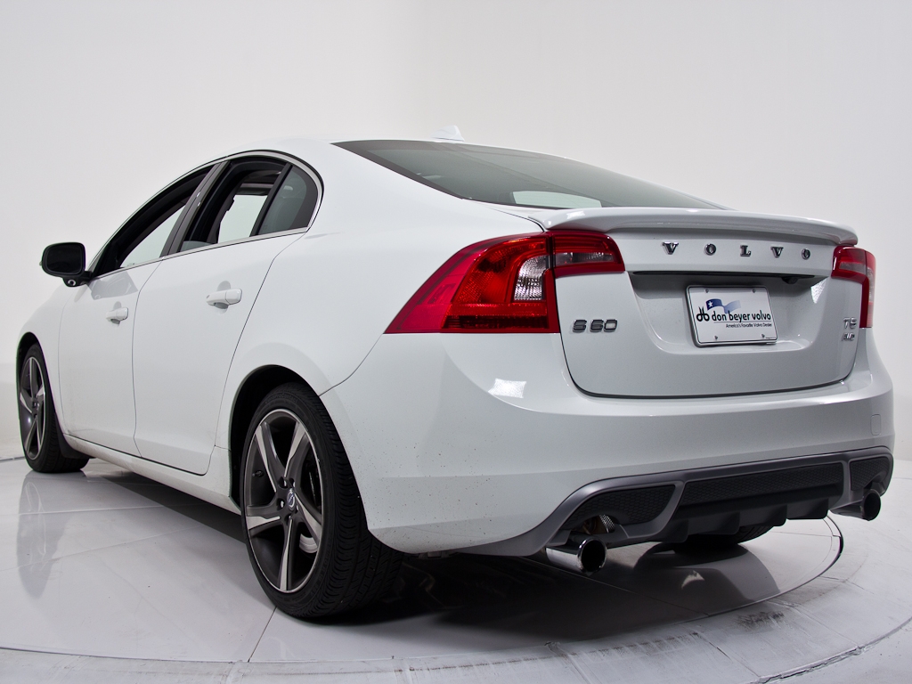 Volvo S60 2012 photo 3
