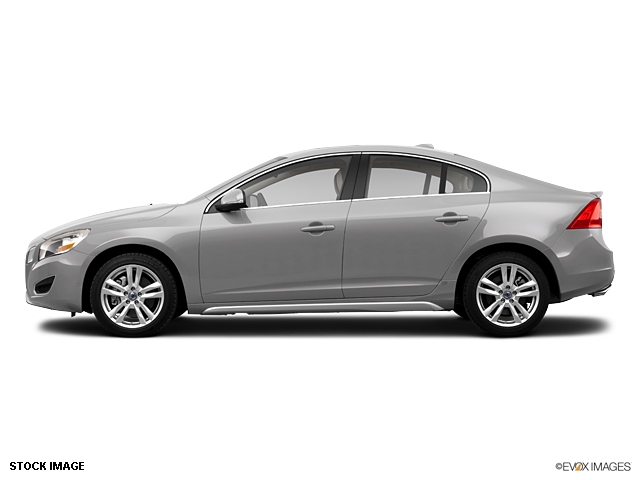 Volvo S60 2012 photo 2
