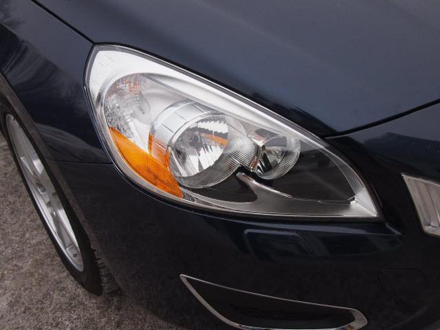 Volvo S60 2012 photo 1