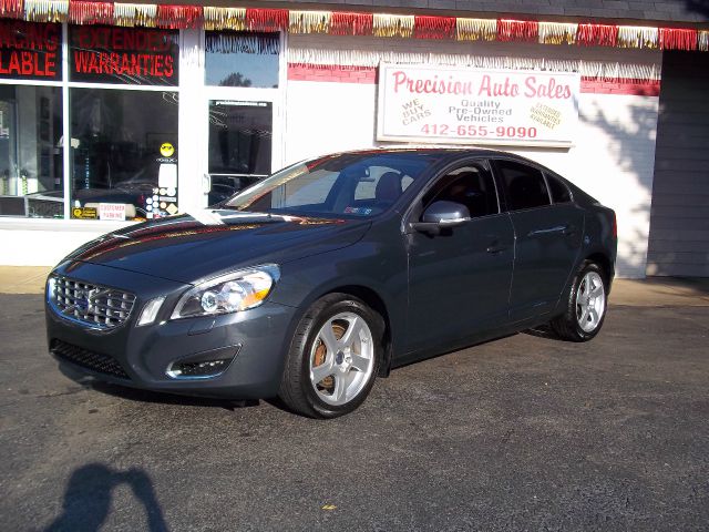 Volvo S60 2012 photo 4
