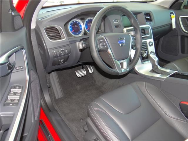 Volvo S60 2013 photo 4