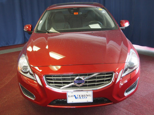 Volvo S60 2013 photo 1
