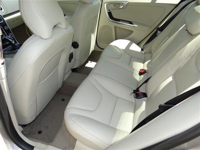 Volvo S60 2014 photo 4