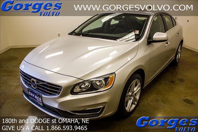 Volvo S60 2014 photo 4