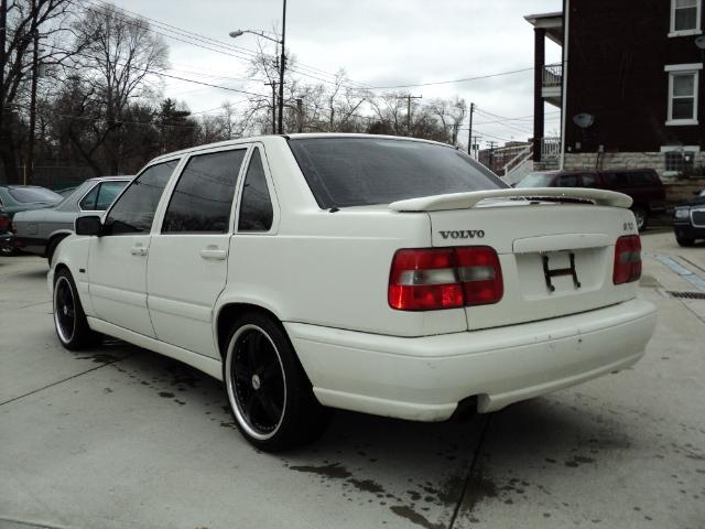 Volvo S70 1998 photo 1
