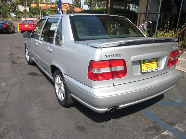 Volvo S70 LS Special Value Sedan