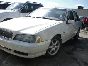 Volvo S70 1998 photo 1