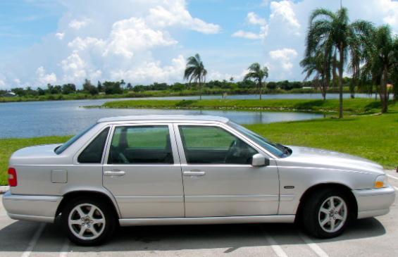 Volvo S70 1998 photo 2
