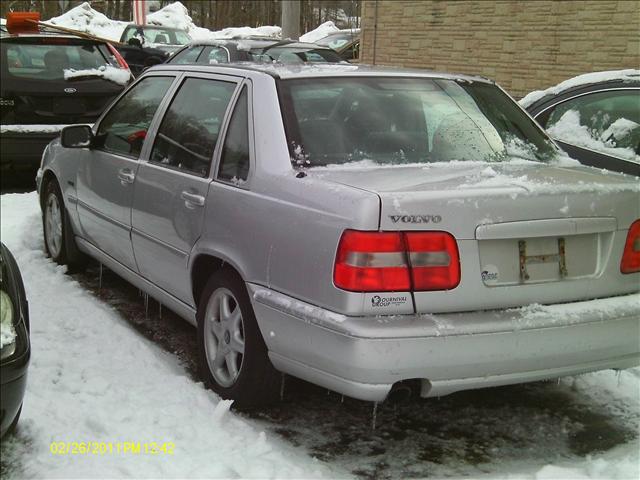 Volvo S70 1998 photo 1