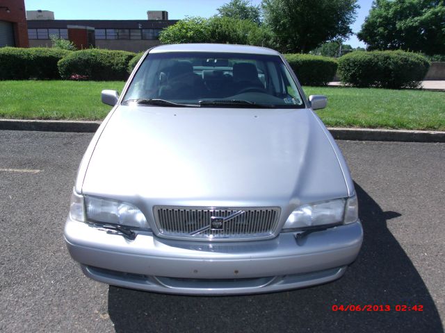 Volvo S70 1998 photo 2