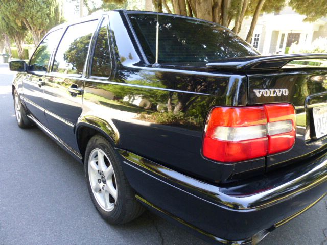 Volvo S70 1998 photo 1