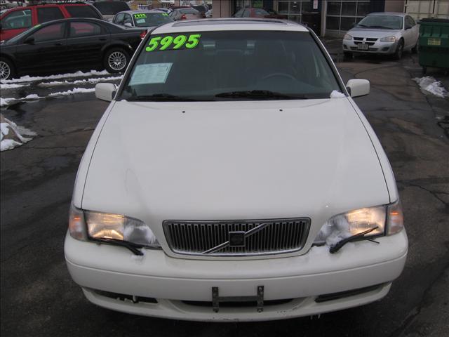 Volvo S70 1998 photo 2