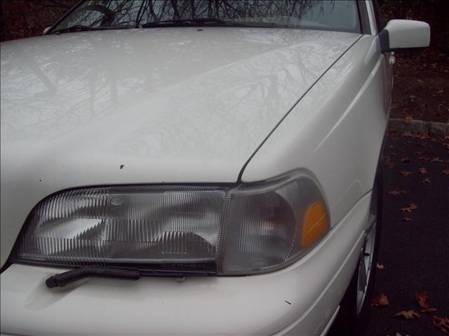 Volvo S70 1998 photo 1