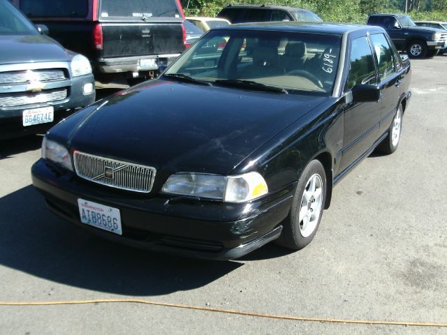 Volvo S70 LS Special Value Sedan