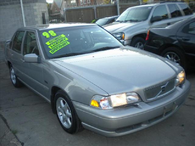 Volvo S70 Standard 4X4 Hardtop Sedan