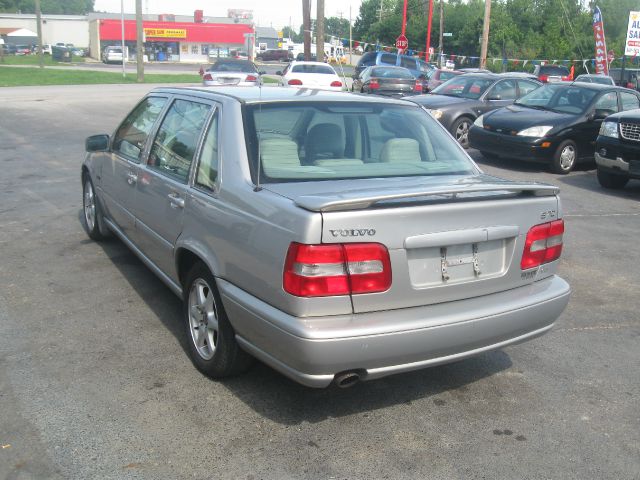 Volvo S70 LS Special Value Sedan