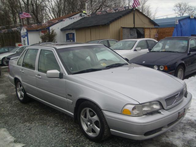 Volvo S70 1998 photo 1