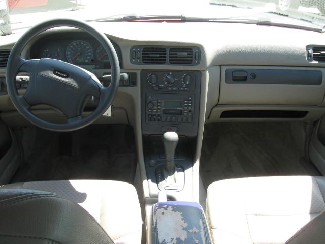 Volvo S70 1999 photo 12