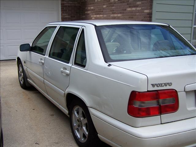 Volvo S70 1999 photo 1