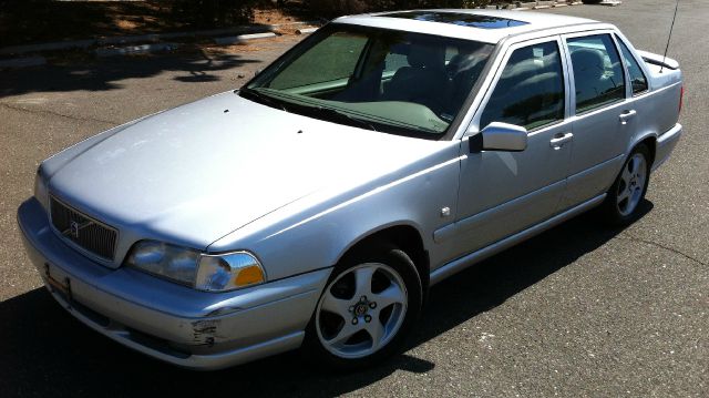 Volvo S70 1999 photo 2