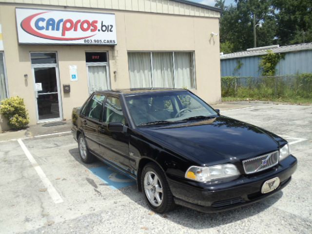 Volvo S70 LS Special Value Sedan