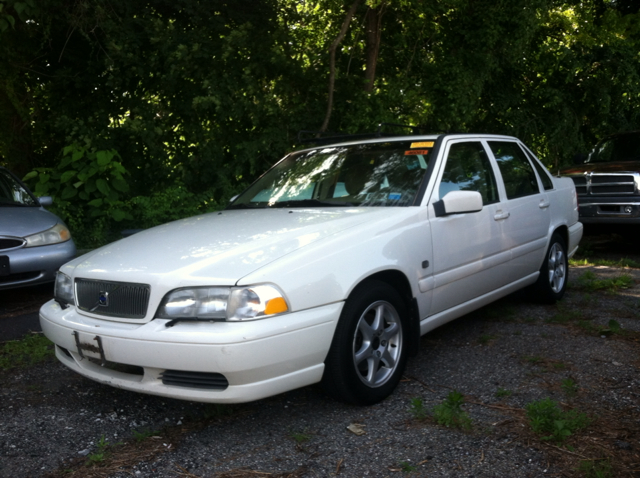 Volvo S70 X Sedan