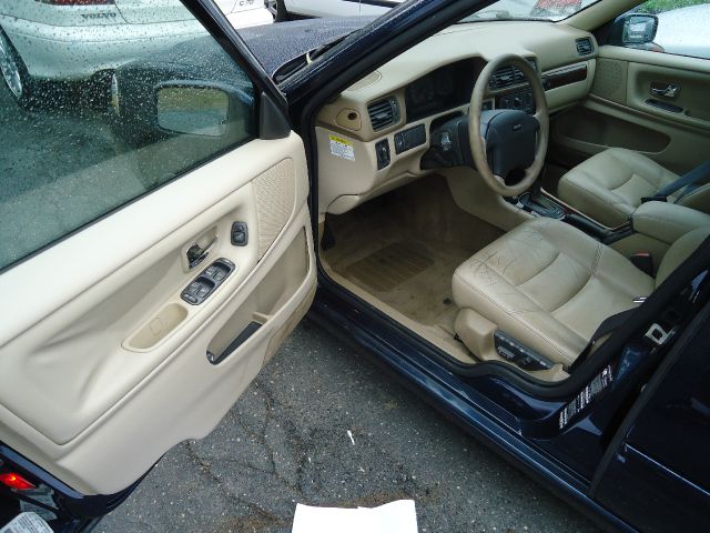 Volvo S70 2000 photo 2