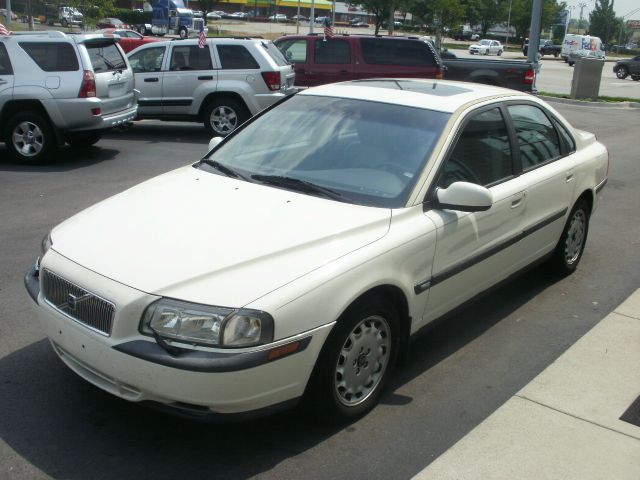 Volvo S80 1999 photo 1