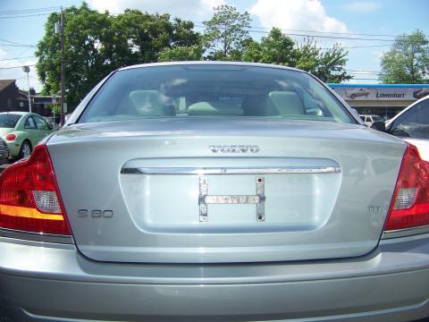 Volvo S80 FULL SIZE Comfort Sedan