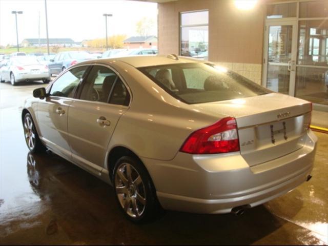 Volvo S80 LE 4x4 SUV Sedan