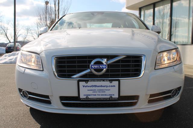 Volvo S80 2012 photo 3