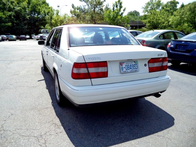 Volvo S90 1998 photo 1