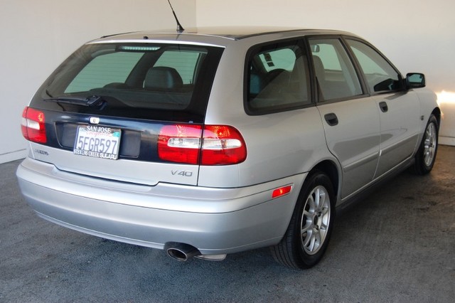 Volvo V40 2004 photo 5