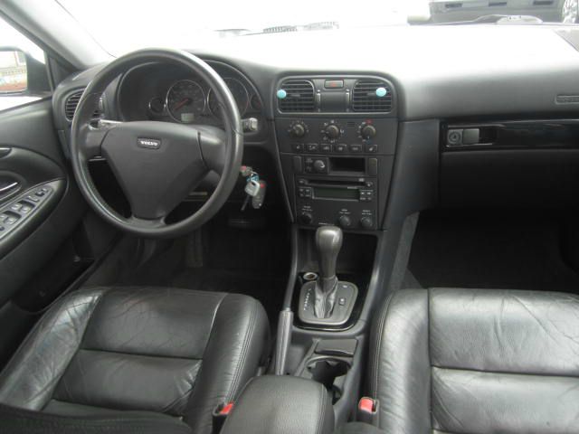 Volvo V40 2004 photo 14