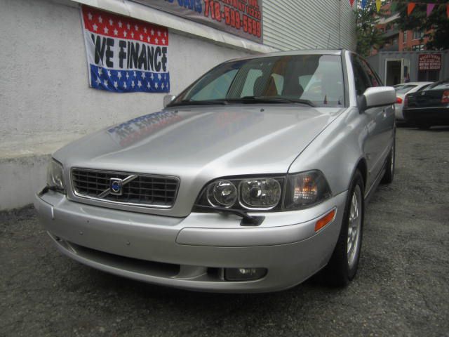 Volvo V40 2004 photo 3