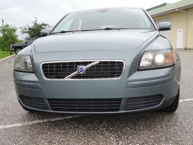 Volvo V50 2005 photo 1