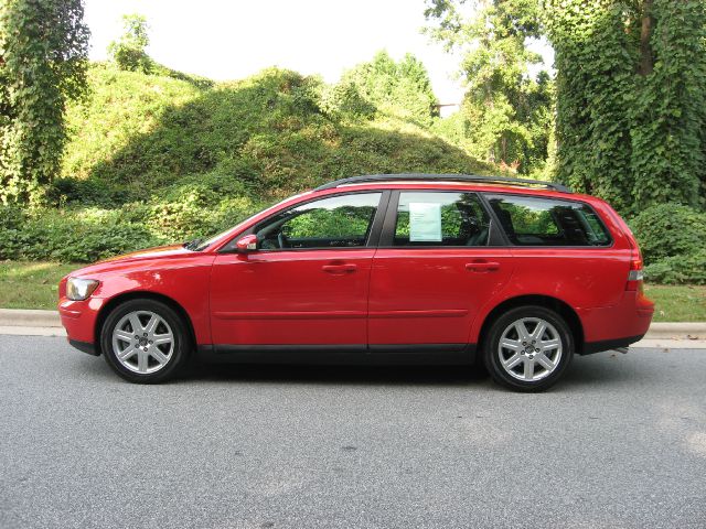 Volvo V50 2005 photo 1