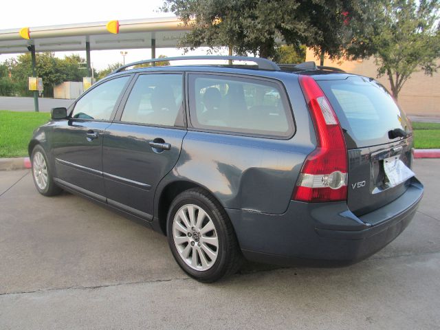 Volvo V50 2005 photo 1