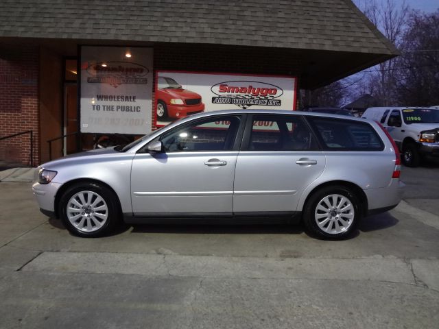 Volvo V50 2005 photo 2
