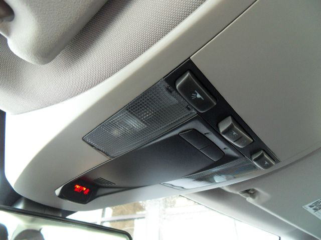 Volvo V50 2006 photo 2