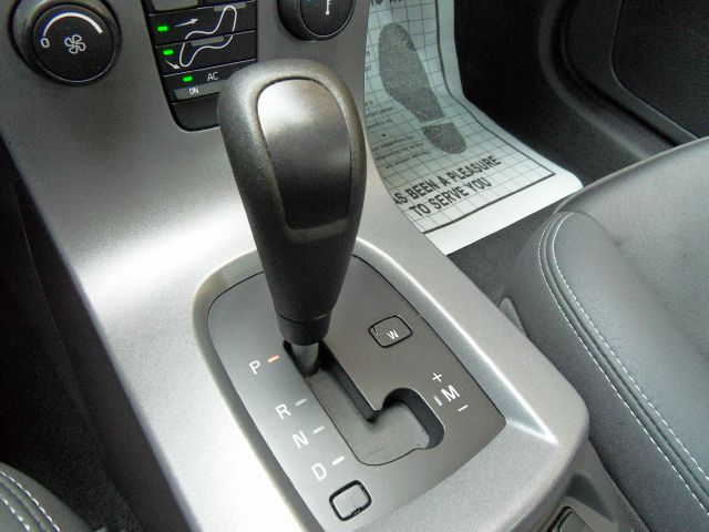 Volvo V50 2006 photo 24