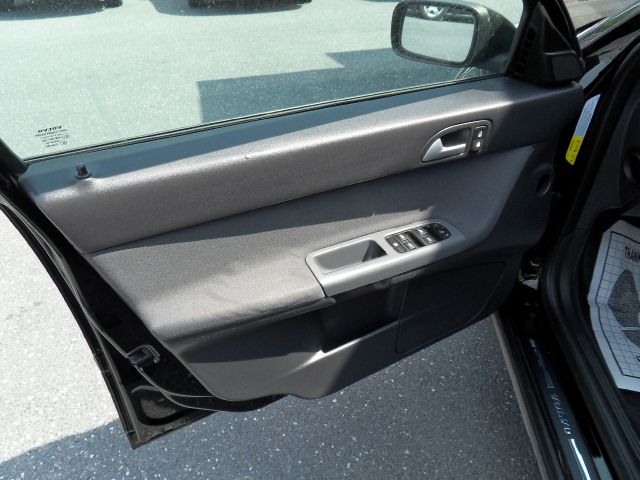 Volvo V50 2006 photo 25