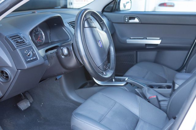 Volvo V50 2006 photo 2