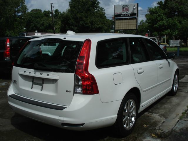 Volvo V50 2009 photo 4