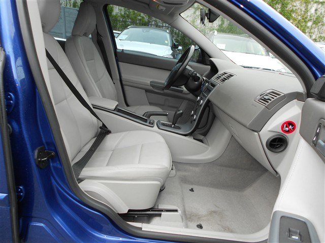 Volvo V50 2009 photo 1