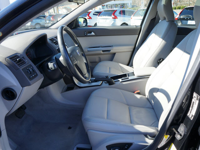 Volvo V50 2010 photo 2